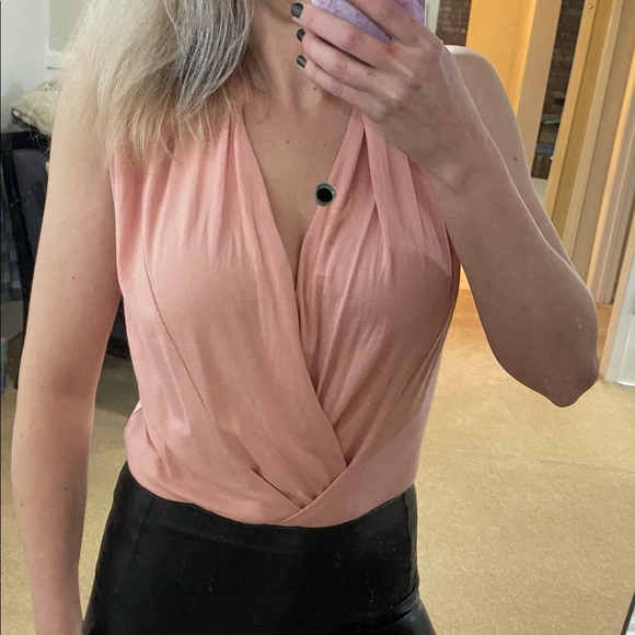 ⭐️Aritzia Babaton soft light bodysuit❤️Like new! - Picture 3 of 8